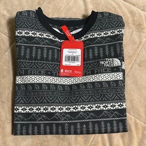 North Face Holiday Long Sleeve Tee